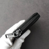 プラダ サフィアーノ レザー コインケース 三角プレート ラウンドジップ ブラック