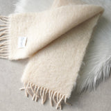 ロエベ アナグラム レザーパッチ モヘア マフラー ホワイト