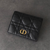 クリスチャン ディオール CDロゴ カナージュ レザー 二つ折り財布 ブラック - NEWSED