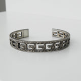 グッチ アラベスク カットアウトG シルバー925 バングル 箱付き - NEWSED