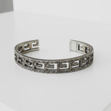 グッチ アラベスク カットアウトG シルバー925 バングル 箱付き - NEWSED