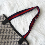 オールド グッチ シェリーライン GGスプリーム トートバッグ ホワイト / ネイビー - NEWSED