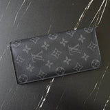 ルイヴィトン モノグラム・エクリプス ポルトフォイユ・ブラザ ICチップ内蔵 二つ折り財布 長財布 ブラック - NEWSED