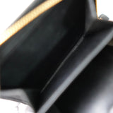 プラダ サフィアーノ レザー 二つ折り財布 コンパクトウォレット トライアングルロゴ L字ファスナー ブラック - NEWSED