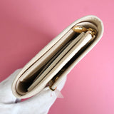 ルイ ヴィトン ポルトフォイユ カプシーヌ コンパクト クオーツ 三つ折り財布 ホワイト M11363 - NEWSED