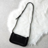 ロエベ スタッズ アナグラム ハラコレザー / ファー ショルダーバッグ ブラック