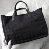 シャネル ニュートラベルラインMM トートバッグ ブラック 9974726 - NEWSED