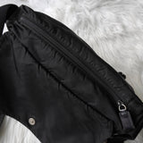 プラダ ポコノ テスート ナイロン 三角プレート ショルダーバッグ メッセンジャーバッグ ブラック - NEWSED