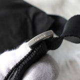 プラダ ポコノ テスート ナイロン ショルダーバッグ 三角プレート ブラック ギャランティーカード付き - NEWSED