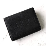 グッチ 型押しロゴ レザー 三つ折り財布 ブラック - NEWSED