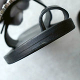 メゾンマルジェラ ビジューバックル サンダル ブラック - NEWSED