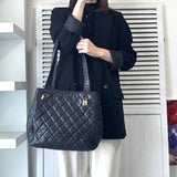 シャネル ターンロックチェーン キャビアスキン トートバッグ ブラック - NEWSED