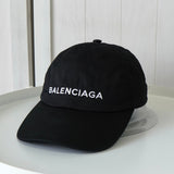 バレンシアガ ロゴ キャップ ブラック 箱付き - NEWSED