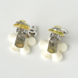 シャネル ココマーク フラワー ラインストーン イヤリング シルバー / ホワイト - NEWSED