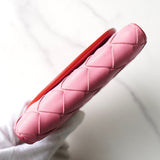 ボッテガ ヴェネタ イントレチャート レザー バイカラー 二つ折り財布 ピンク / レッド - NEWSED