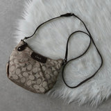 コーチ シグネチャー キャンバス ショルダーバッグ ポシェット ベージュ - NEWSED