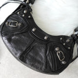 バレンシアガ ル カゴール レザー ワンショルダーバッグ ショルダーバッグ ブラック ミラー ポーチ付き - NEWSED