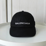 バレンシアガ ロゴ キャップ ブラック 箱付き - NEWSED