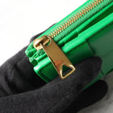 ボッテガ ヴェネタ イントレチャート マキシイントレチャート カセット 二つ折り財布 コンパクトウォレット グリーン 箱付き - NEWSED