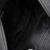 プラダ ポコノ テスート ナイロン 三角プレート ショルダーバッグ メッセンジャーバッグ ブラック - NEWSED