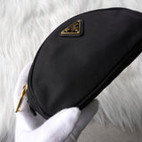 プラダ ポコノ テスート ナイロン ポーチ トライアングルロゴ ブラック - NEWSED