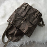 プラダ ポコノ テスート ナイロン ミニバックパック リュックサック 三角プレート カーキ グレー - NEWSED