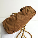 プラダ トライアングルロゴ ポコノ テスート ナイロン キルティング チェーン ミニ ショルダーバッグ ブラウン - NEWSED