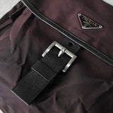 プラダ テスート / レザー ショルダーバッグ 三角プレート トライアングルロゴ ブラウン / ブラック - NEWSED