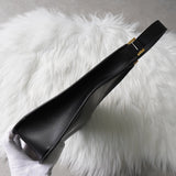 グッチ レザー ワンショルダーバッグ ブラック - NEWSED