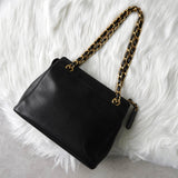 シャネル ロゴ キャビアスキン チェーン ショルダーバッグ ブラック - NEWSED