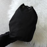 プラダ ポコノ テスート ナイロン トライアングルロゴ 巾着バッグ ポーチ ブラック - NEWSED