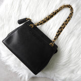 シャネル ロゴ キャビアスキン チェーン ショルダーバッグ ブラック - NEWSED