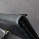 プラダ サフィアーノレザー 二つ折り長財布 ゴールド ブラック ギャランティーカード 箱付き - NEWSED