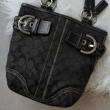 コーチ シグネチャー キャンバス ハンドバッグ ブラック - NEWSED