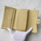 シャネル ココマーク マトラッセ キャビアスキン 三つ折り財布 アイボリー - NEWSED