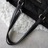 プラダ ポコノ テスート ナイロン サフィアーノレザー 三角プレート トートバッグ ブラック - NEWSED