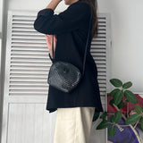 フェンディ 編み込み レザー ショルダーバッグ ポシェット 自立型 ブラック - NEWSED