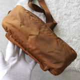 プラダ ポコノ テスート ナイロン ショルダーバッグ ブラウン - NEWSED