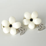 シャネル ココマーク フラワー ラインストーン イヤリング シルバー / ホワイト - NEWSED