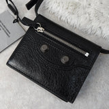 バレンシアガ クラシック レザー ミニウォレット ウォレットバッグ ミニバッグ ブラック タグ付き未使用品 - NEWSED