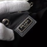 プラダ テスート ポコノ ナイロン 巾着バッグ ポーチ 三角プレート ブラック - NEWSED