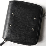 メゾン マルジェラ 四つタグ レザー ラウンドジップ コンパクトウォレット ブラック - NEWSED