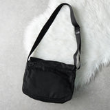 プラダ トライアングルロゴ ナイロン / レザー ショルダーバッグ メッセンジャーバッグ ブラック - NEWSED