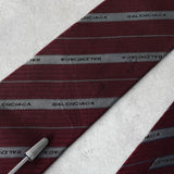 バレンシアガ ヴィンテージ シルク ストライプ柄 ロゴ ネクタイ ワインレッド - NEWSED