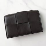 ボッテガ ヴェネタ イントレチャート 二つ折り カードケース ブラウン - NEWSED