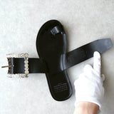 メゾンマルジェラ ビジューバックル サンダル ブラック - NEWSED