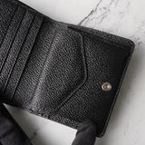 メゾン マルジェラ カレンダーロゴ レザー 二つ折り財布 コンパクトウォレット ブラック 箱付き - NEWSED