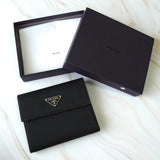プラダ トライアングルロゴ ナイロン 三つ折り財布 ブラック 箱付き - NEWSED