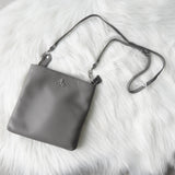 ヴィヴィアン ウエストウッド オーブ レザー ショルダーバッグ ポシェット グレー - NEWSED