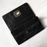 クリスチャン ディオール カナージュ ターンロック ナイロン / レザー 長財布 ブラック レディース - NEWSED